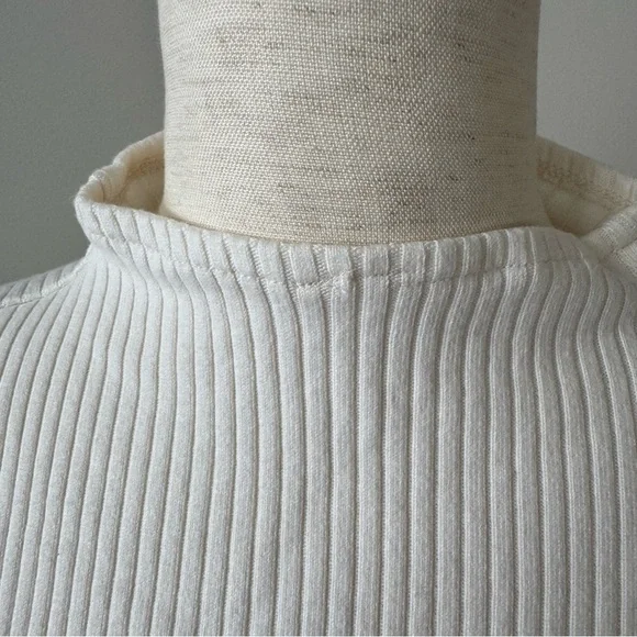 Madewell Side-Slit Mockneck Tank Sleeveless Ribbed Tank Top - Color: Lighthouse - Picture 9 of 14